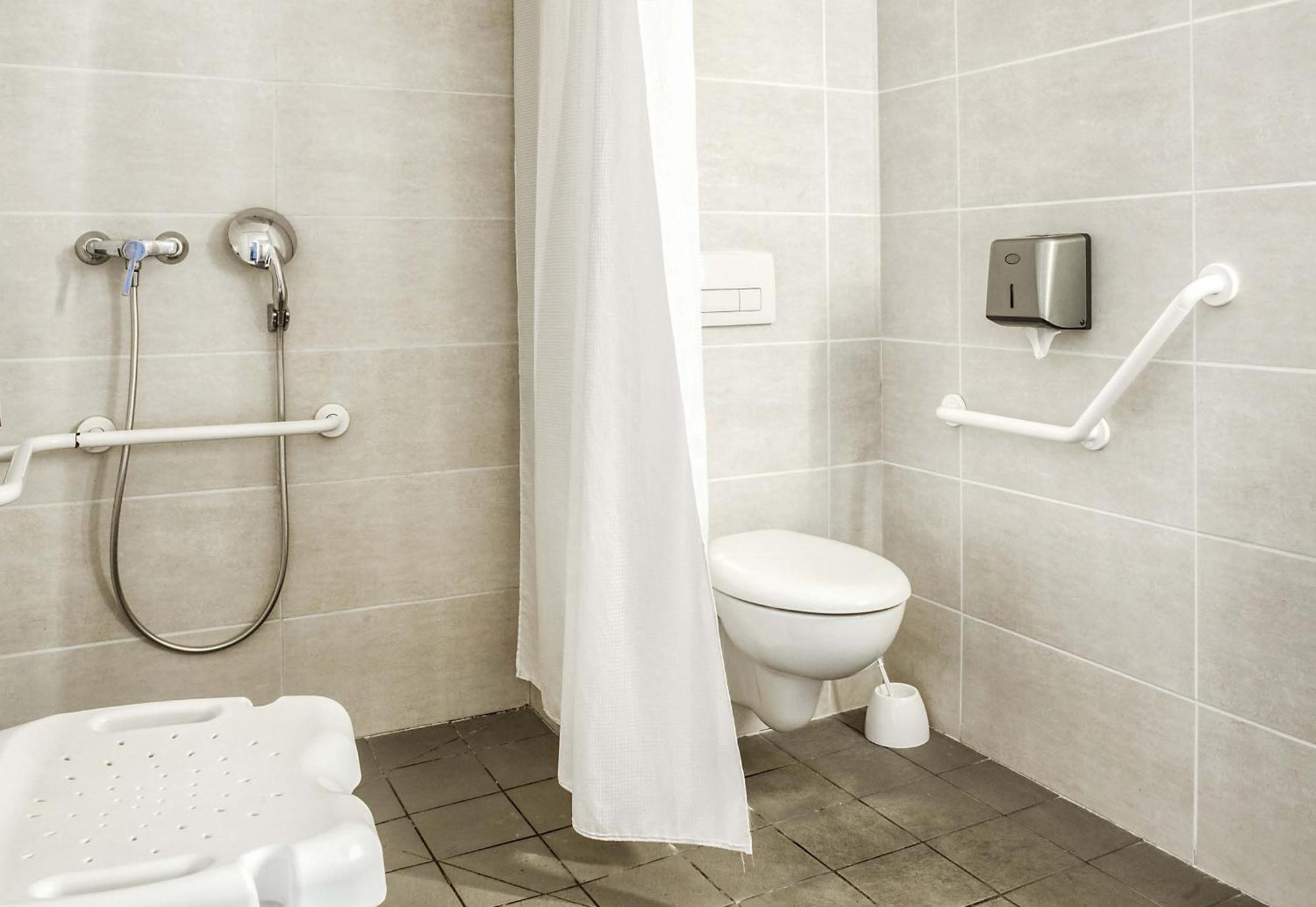 B&B Hotel Angouleme Le Gond-Pontouvre Bagian luar foto